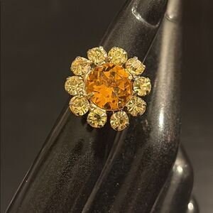 Sparkly Vintage Pink Rhinestone Floral Ring